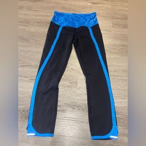 Black and Blue Lululemon 3/4 Leggings With Pockets
